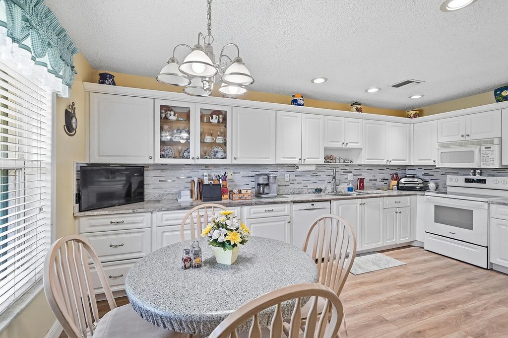 1840 Nw 13th Street #102, Delray Beach