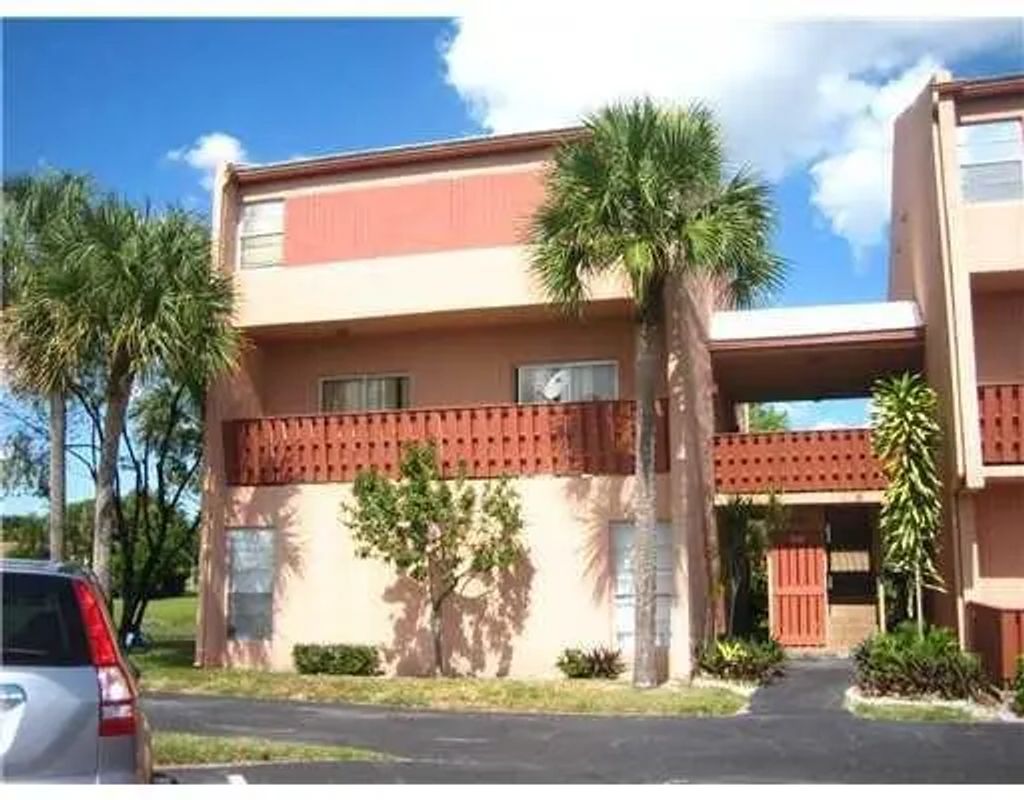 8921 Nw 28th Drive #f, Coral Springs