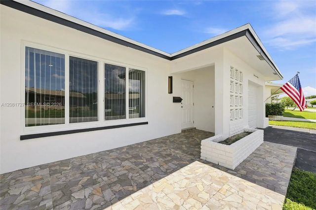 5 of 43 - 4716 Nw 48th Avenue, Tamarac, FL