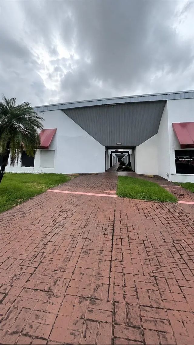 4 of 11 - 7311 Nw 12th Street #7, Miami, FL
