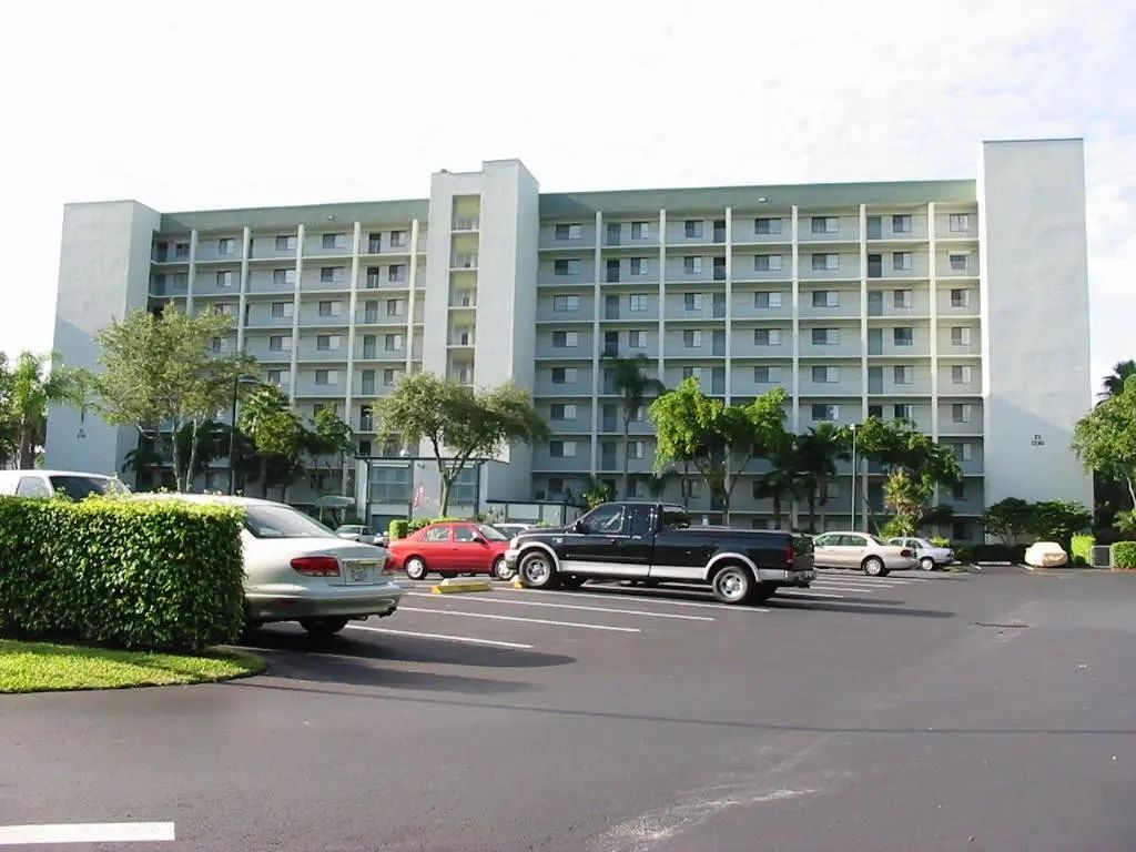 2232 N Cypress Bend Drive #307, Pompano Beach