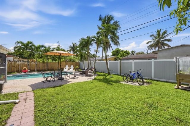 2 of 46 - 6220 Sw 18th Place, North Lauderdale, FL