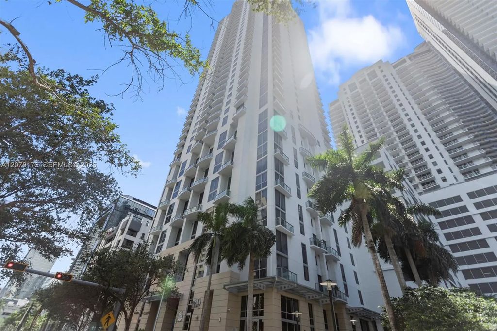1060 Brickell Avenue #2601, Miami