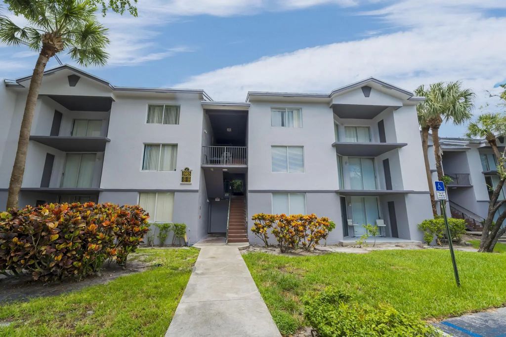 3985 W Mcnab Road #a108, Pompano Beach