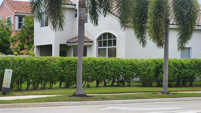 2 of 39 - 1055 Nw 187th Avenue, Pembroke Pines, FL