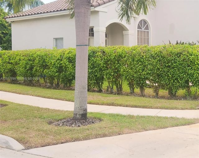 3 of 39 - 1055 Nw 187th Avenue, Pembroke Pines, FL