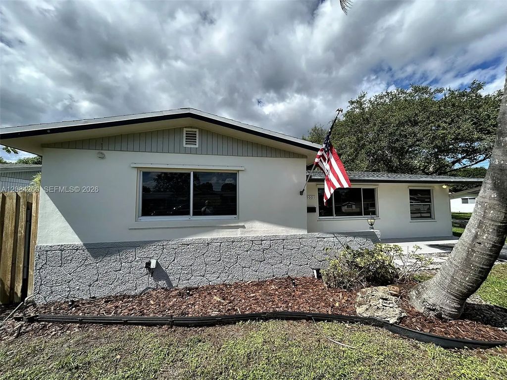 5001 Sw 94th Way, Cooper City