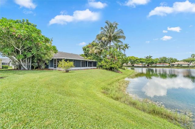 2 of 52 - 685 Se 25th Lane, Homestead, FL