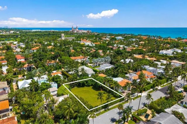 2 of 5 - 243 Seaspray Avenue, Palm Beach, FL