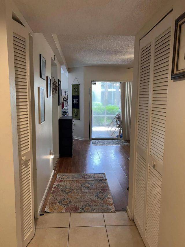 4 of 26 - 1103 Glenmoor Drive, West Palm Beach, FL