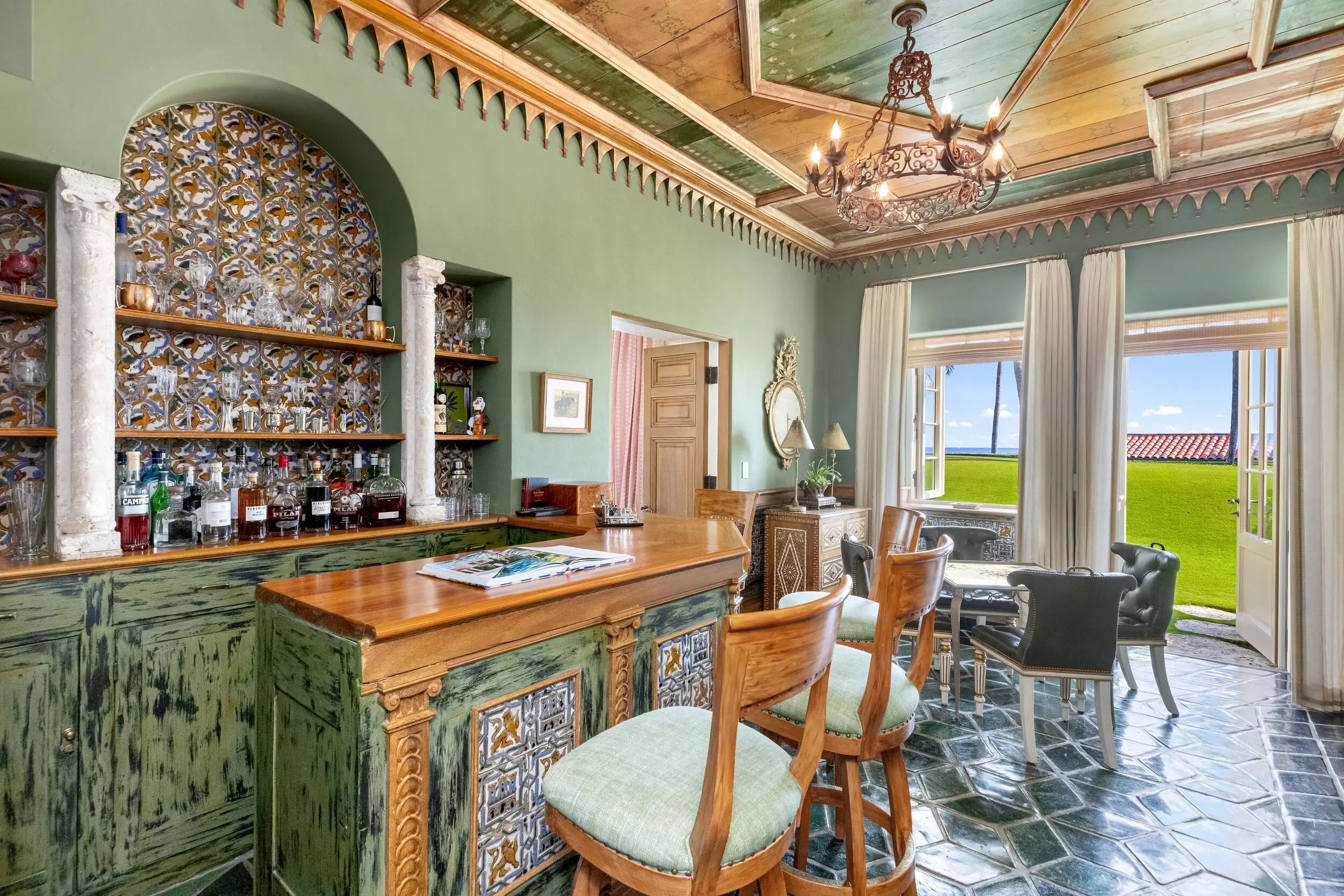 920 S Ocean Boulevard, Palm Beach, FL, 33480