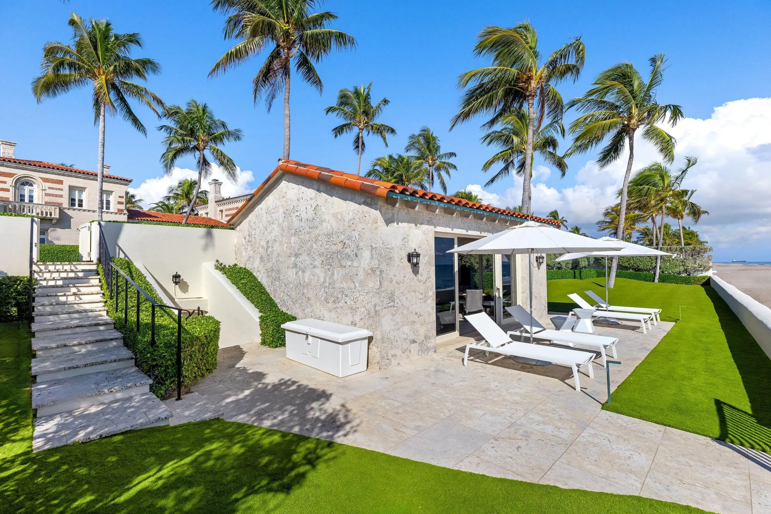 920 S Ocean Boulevard, Palm Beach, FL, 33480