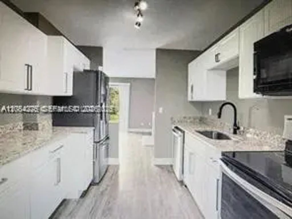 2357 Tom Jones, Orlando