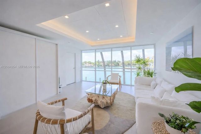 4 of 41 - 5900 Collins Avenue #1405, Miami Beach, FL
