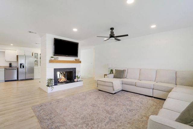 5 of 39 - 8016 Se Palm Street, Hobe Sound, FL