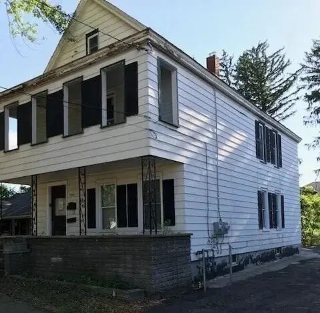 1834 Hamburg Street, Schenectady
