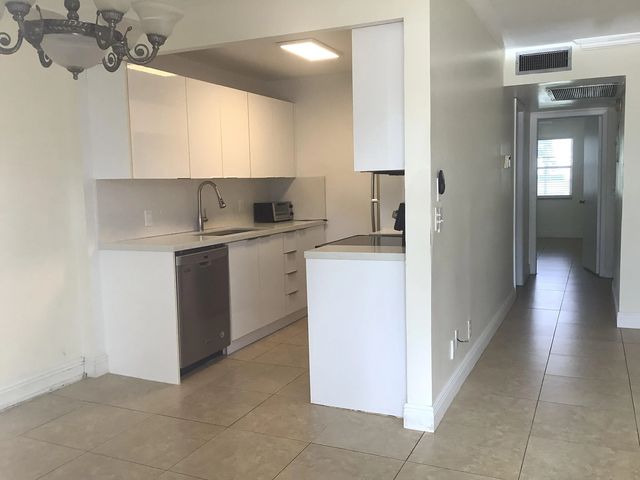 2 of 24 - 1045 Exeter C #1045, Boca Raton, FL