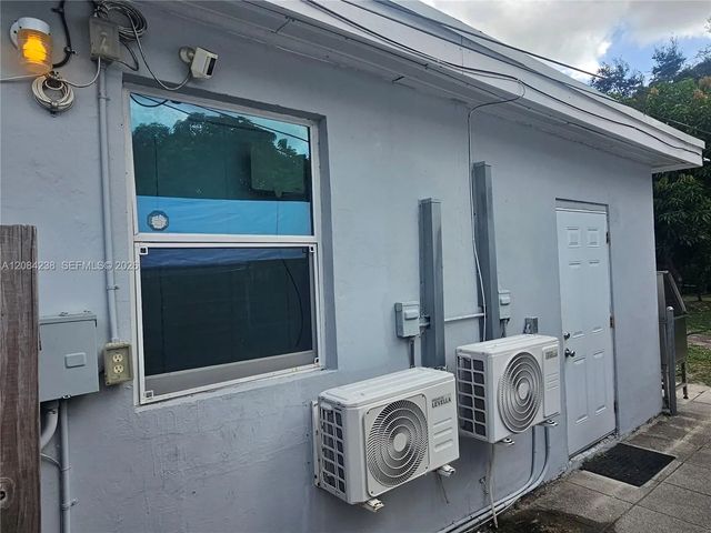 3 of 23 - 12145 Ne 11th Court, North Miami, FL