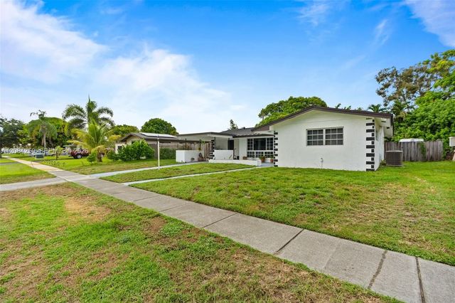 2 of 29 - 3831 Nw 6th Place, Lauderhill, FL