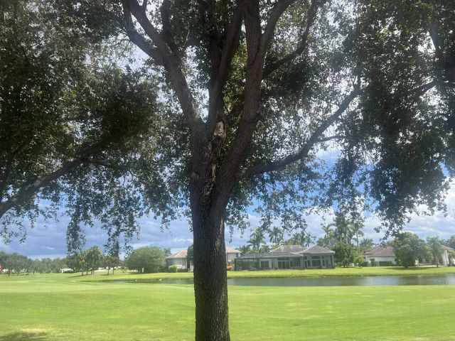 5 of 54 - 4194 Imperial Isle Drive, Lake Worth, FL