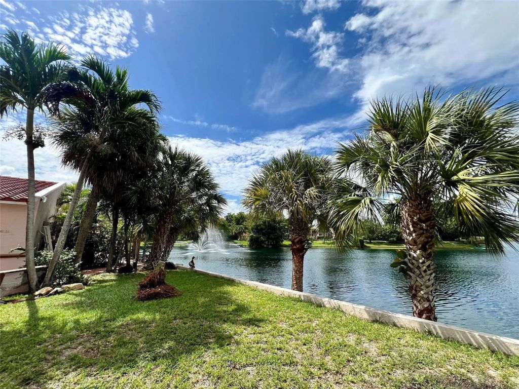 6914 Holly Road, Miami Lakes