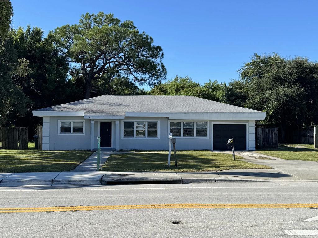 2417 Saint Lucie Boulevard, Fort Pierce