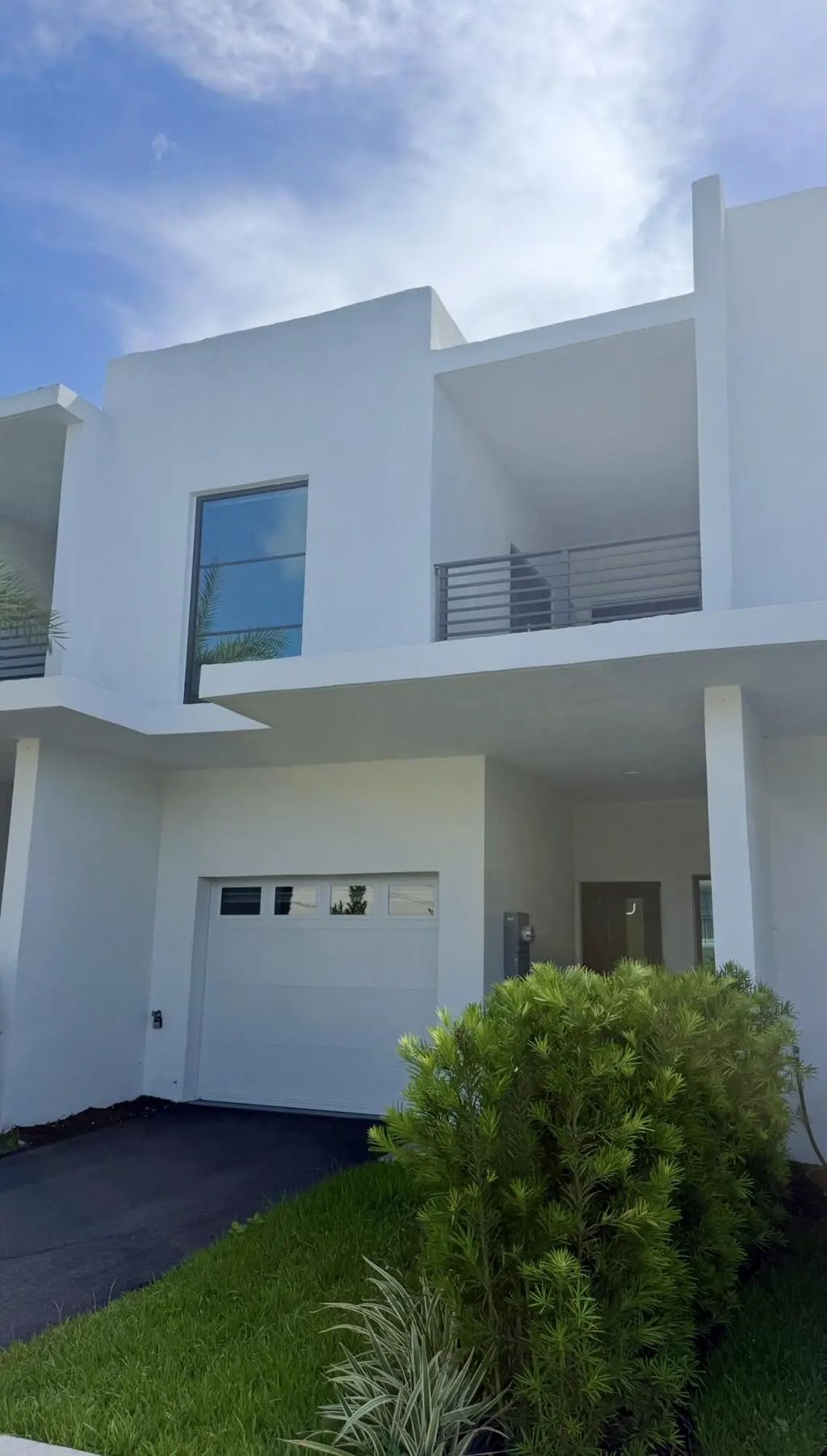 2511 Pierce Street #4, Hollywood