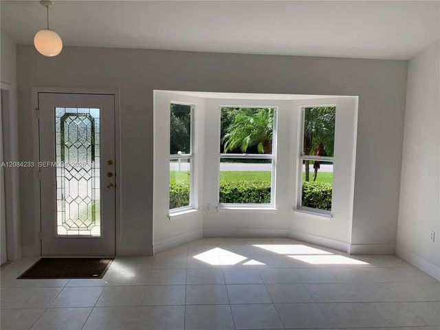 3 of 12 - 5570 Nw Cruzan Avenue, Port St. Lucie, FL
