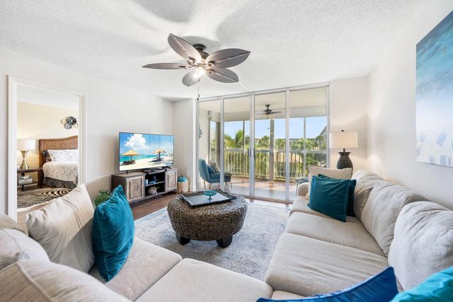 5 of 43 - 900 Dogwood Drive #339, Delray Beach, FL