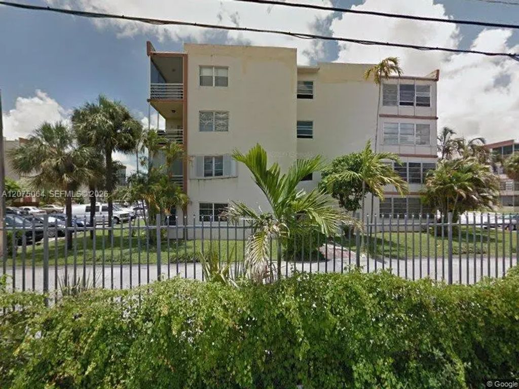 4044 Nw 19th Street #404, Lauderhill