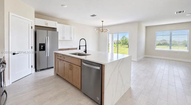 4 of 19 - 5215 Butte Street, Lehigh Acres, FL