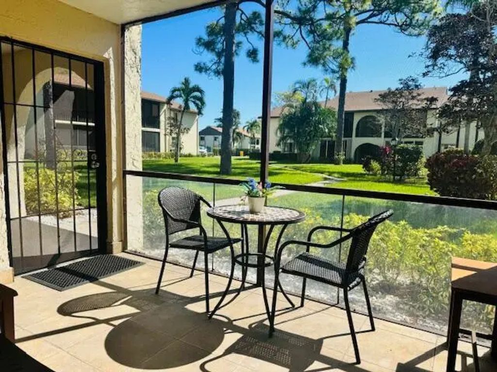 3541 Long Pine Court #c-1, Greenacres