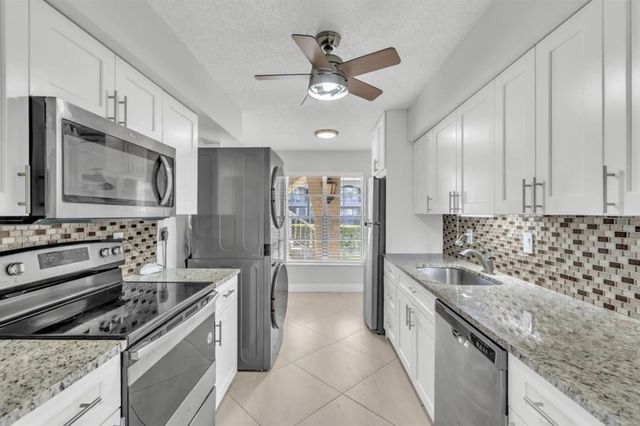 5 of 7 - 13950 Via Flora #b, Delray Beach, FL