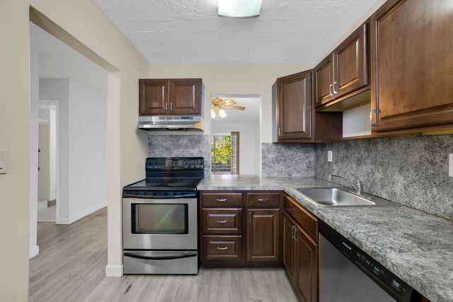 5 of 23 - 1400 Ne 57th Street #304, Fort Lauderdale, FL