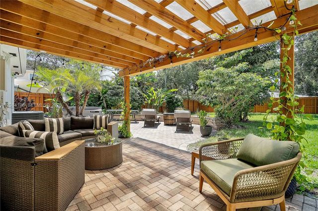 2 of 39 - 705 Sw 8th Avenue, Fort Lauderdale, FL