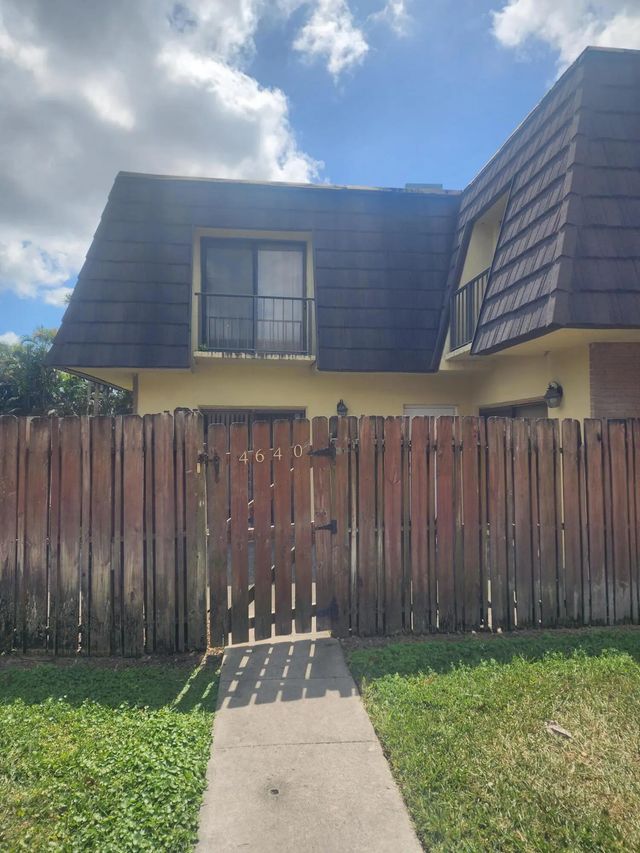 4 of 5 - 4640 Cherry Road #150, West Palm Beach, FL