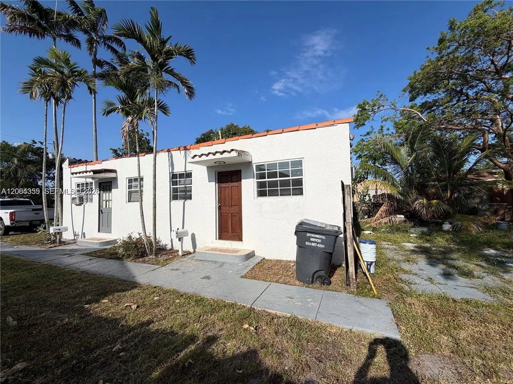 2212 Grant Street #2, Hollywood