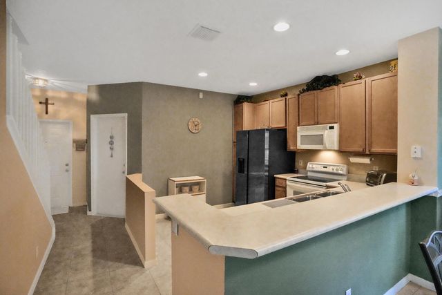 4 of 47 - 8055 Bellagio Lane, Boynton Beach, FL