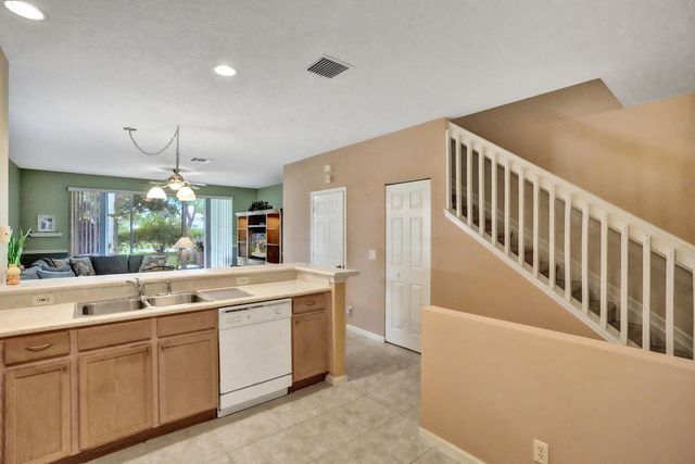 5 of 47 - 8055 Bellagio Lane, Boynton Beach, FL