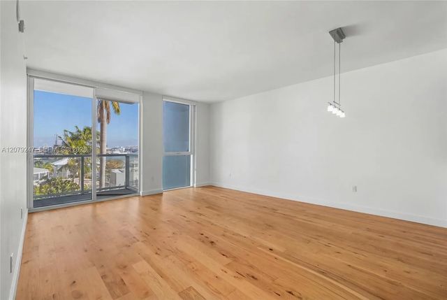 253 Ne 2nd Street #1007, Miami