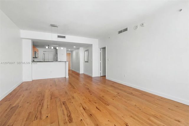 5 of 45 - 253 Ne 2nd Street #1007, Miami, FL