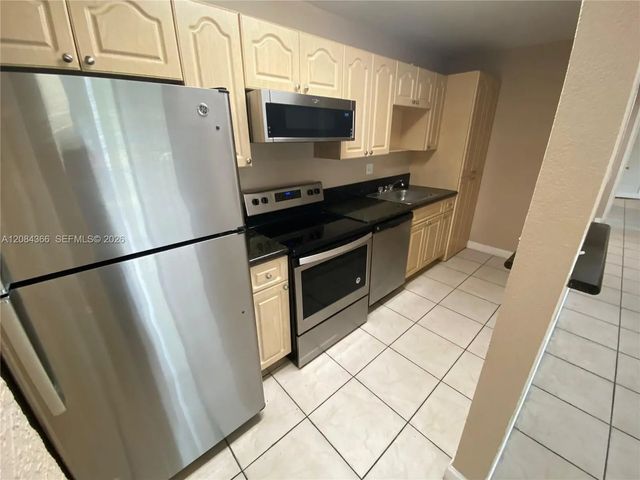 5 of 22 - 4154 Nw 79th Avenue #2c, Doral, FL