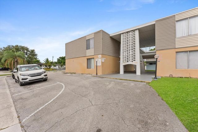 2 of 22 - 1500 Crescent Circle #a14, Lake Park, FL