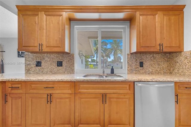 3 of 54 - 6121 Sw 16th Street, Plantation, FL