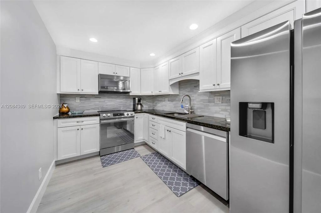 4250 Galt Ocean Drive #1j, Fort Lauderdale