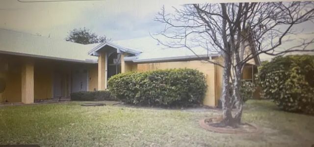 2 of 10 - 2640 Sw Harem Circle, Port St. Lucie, FL