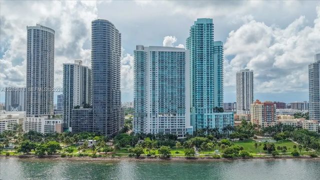 1800 N Bayshore Drive #612, Miami
