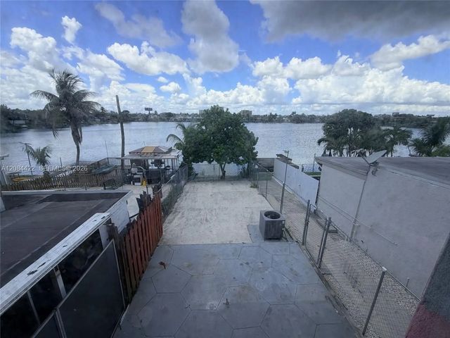 7006 W 17th Court, Hialeah
