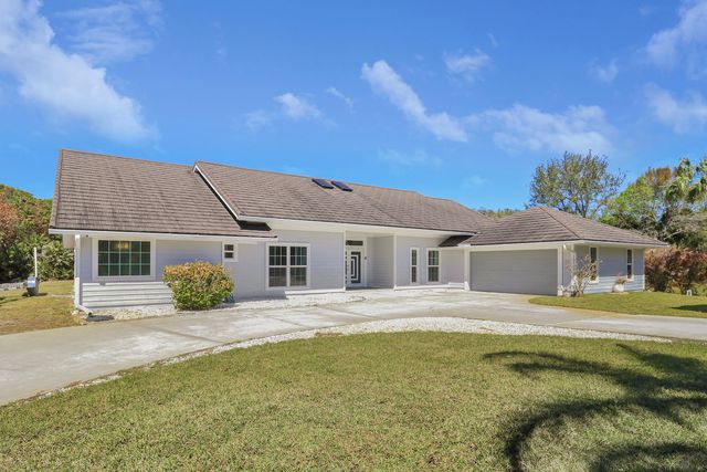 815 N E Stokes Terrace, Jensen Beach