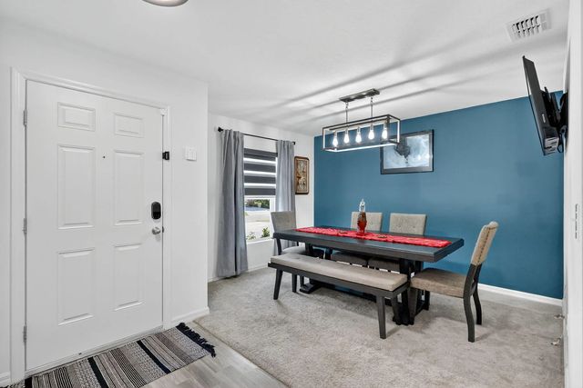 5 of 37 - 543 Sw Kabot Avenue, Port St. Lucie, FL